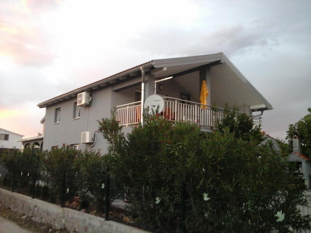 Haus Hanna Vodice Esterno foto