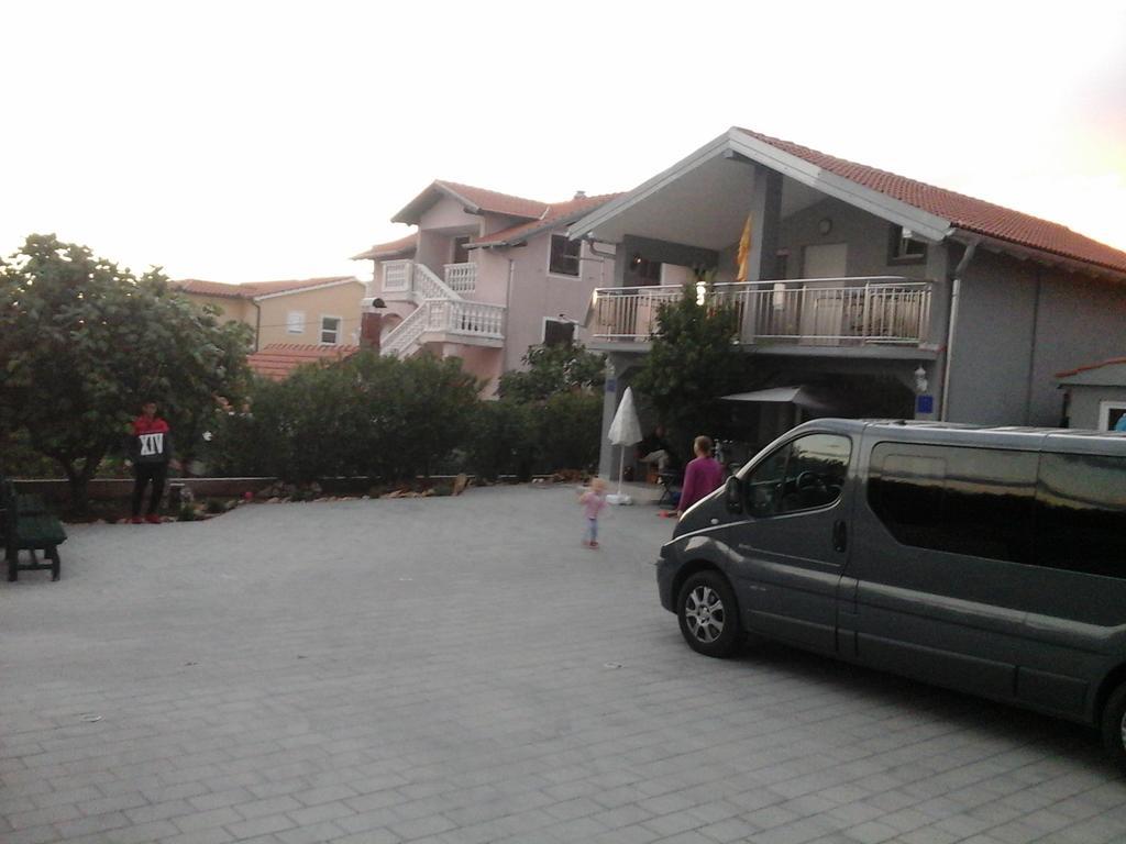 Haus Hanna Vodice Esterno foto