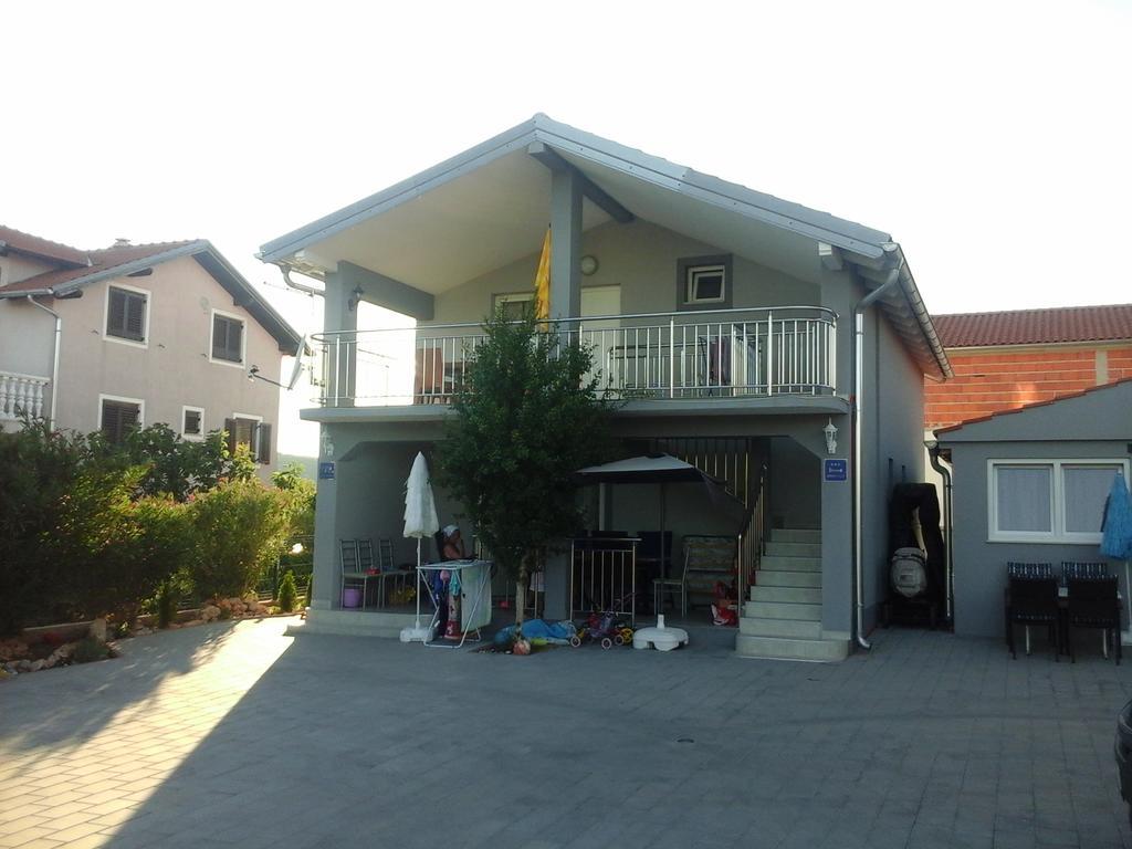 Haus Hanna Vodice Esterno foto