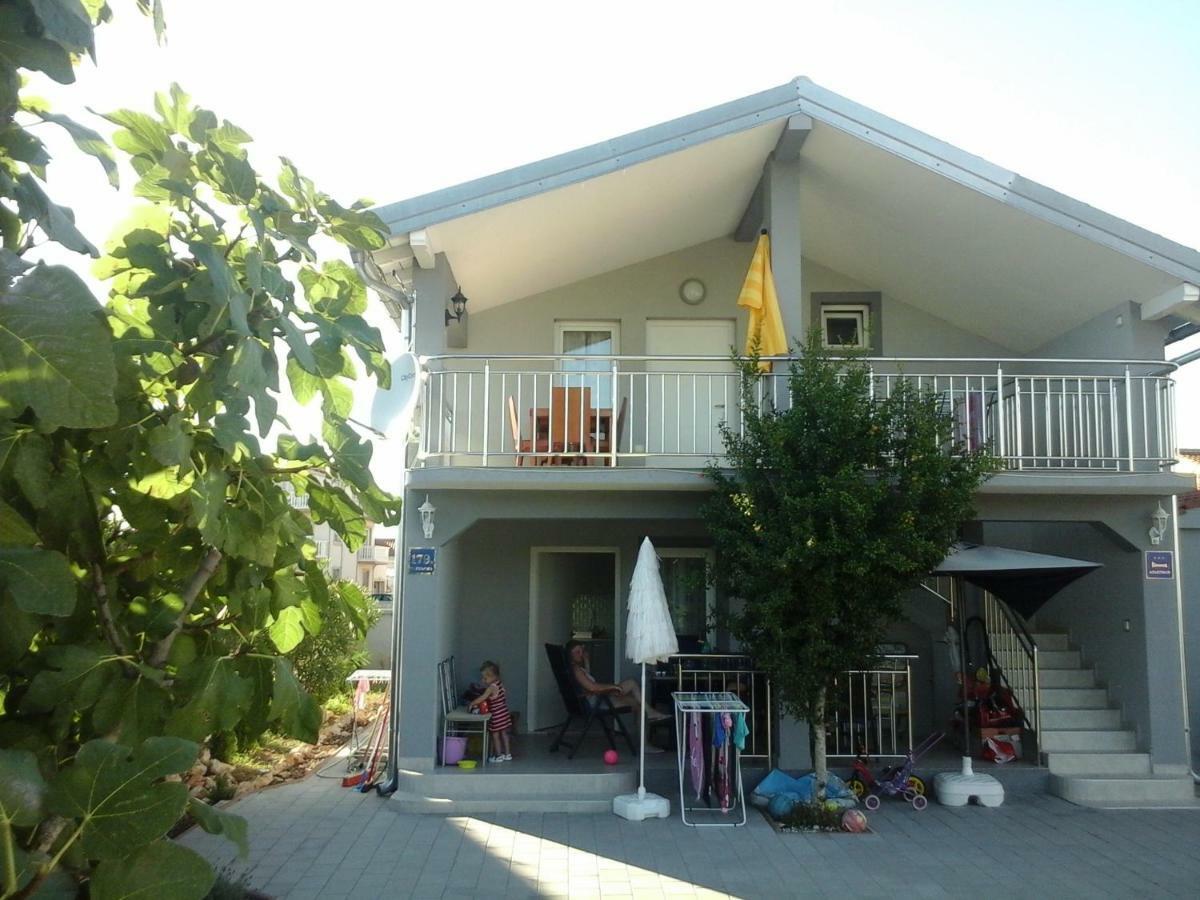 Haus Hanna Vodice Esterno foto